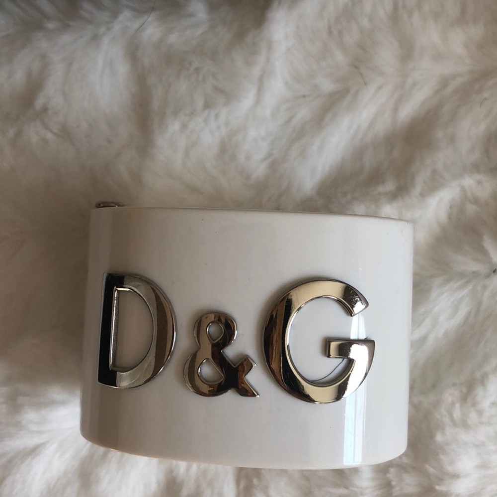 Cuff bracelet